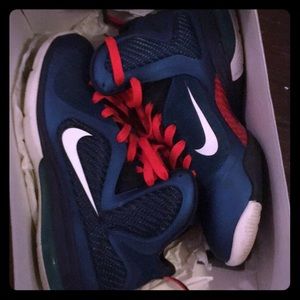 Lebron 9 size 10.5